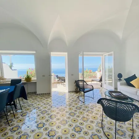Apartment Sea View *